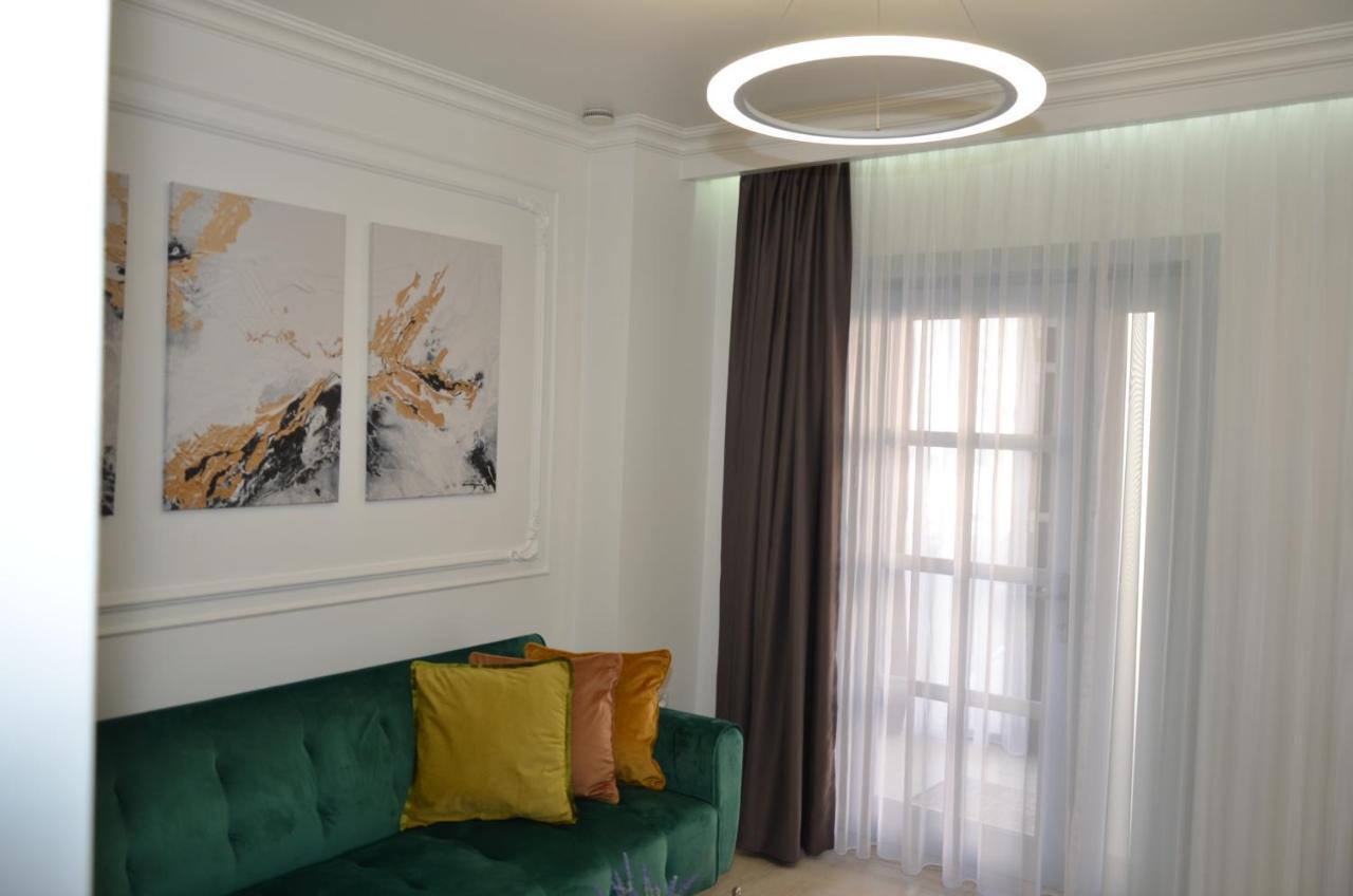 Luxury City Studios Curtea de Argeş Εξωτερικό φωτογραφία